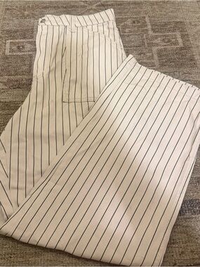 Divided White Pinstripe Straight-Leg Jeans